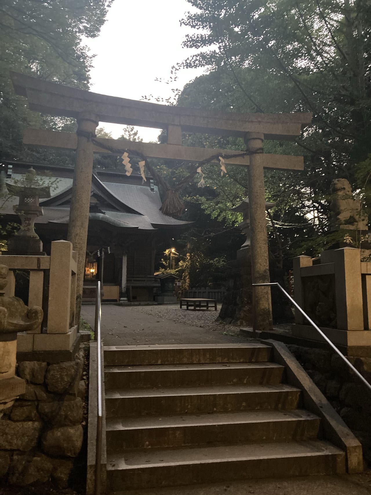 泉神社拝殿